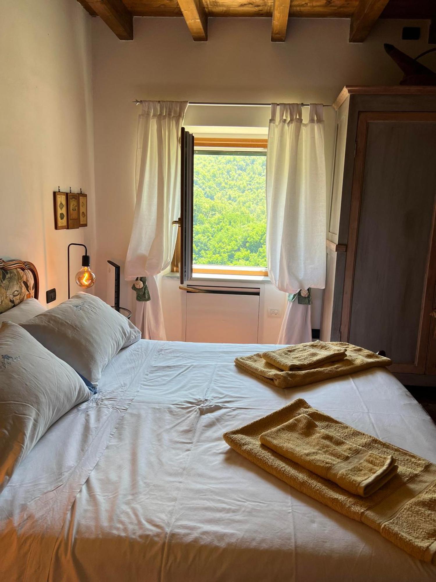 Casa Boru - A Beautiful Fully Restored Spacious House With Fantastic Views Calice al Cornoviglio Экстерьер фото