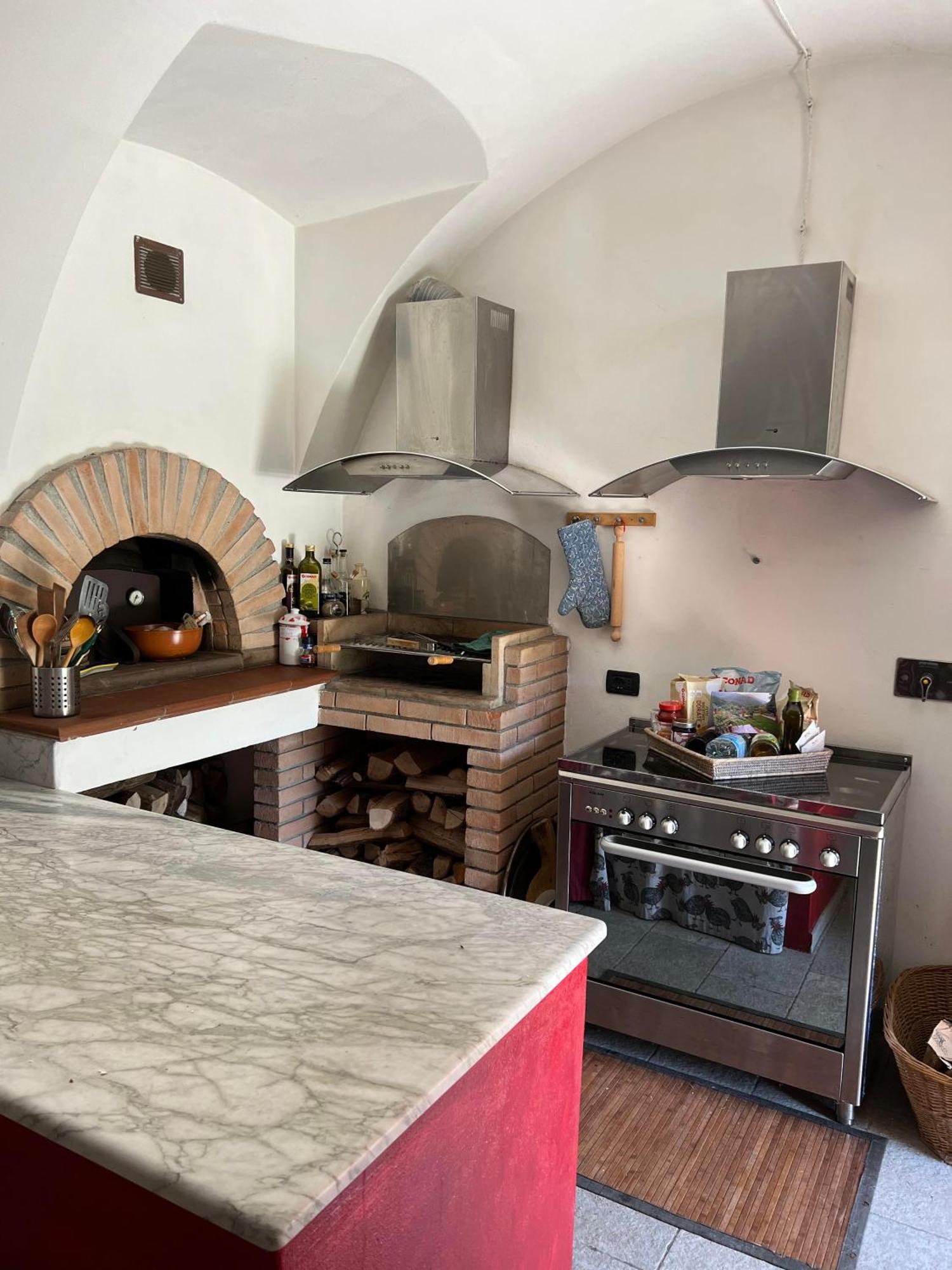 Casa Boru - A Beautiful Fully Restored Spacious House With Fantastic Views Calice al Cornoviglio Экстерьер фото